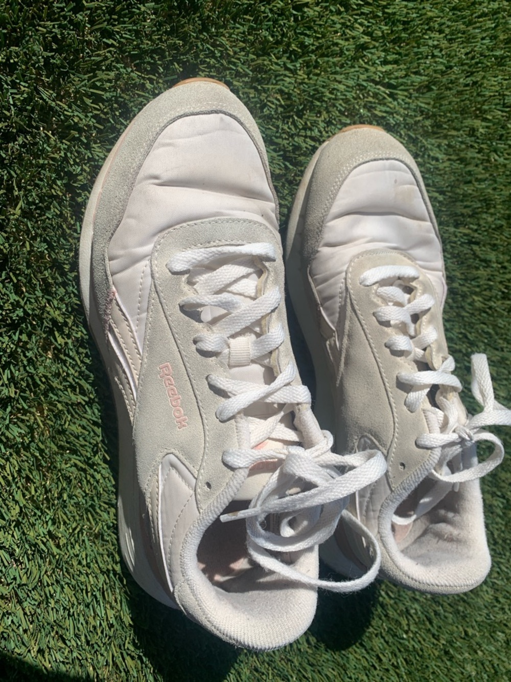 Reebok Women's Classic White/Pale Pink Low-Top Sneakers
